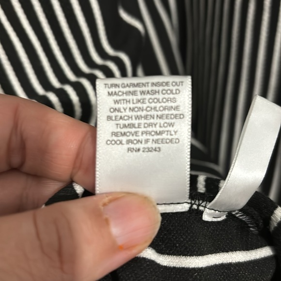 New York and Company vertical striped thick winter dress.  Size XXL - Picture 9 of 9